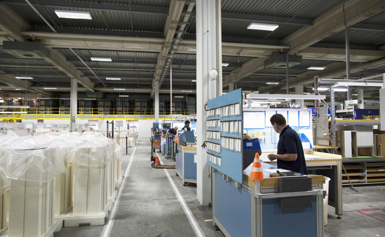 VKS Estampaciones Metálicas · Estampación Metálica para Fabricación Industrial de Piezas a Medida en Urús